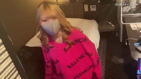 强力推荐！附带一个超级可爱的18岁女孩。